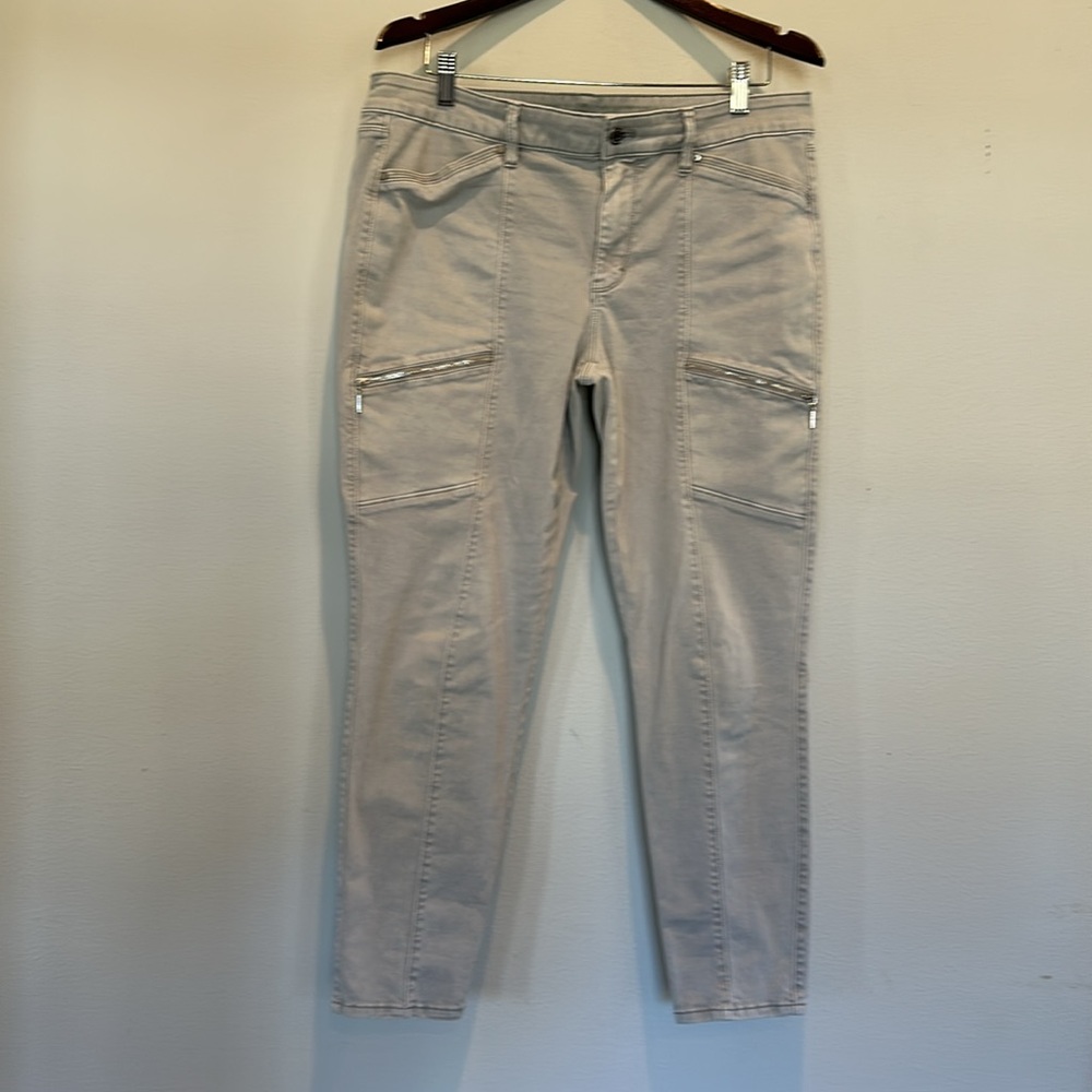 White House Black Market WHBM soft grey skinny pants